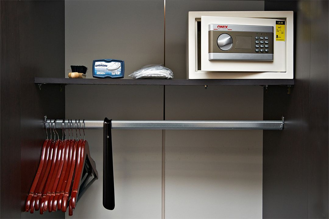 Люкс 2-местный 2-уровневый (бильярд, ванна)