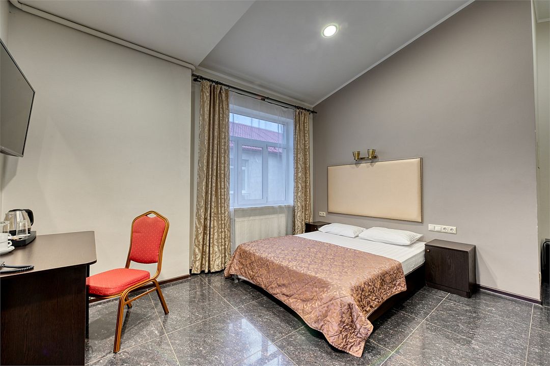 Стандартный 2-местный (вид на город, DBL)