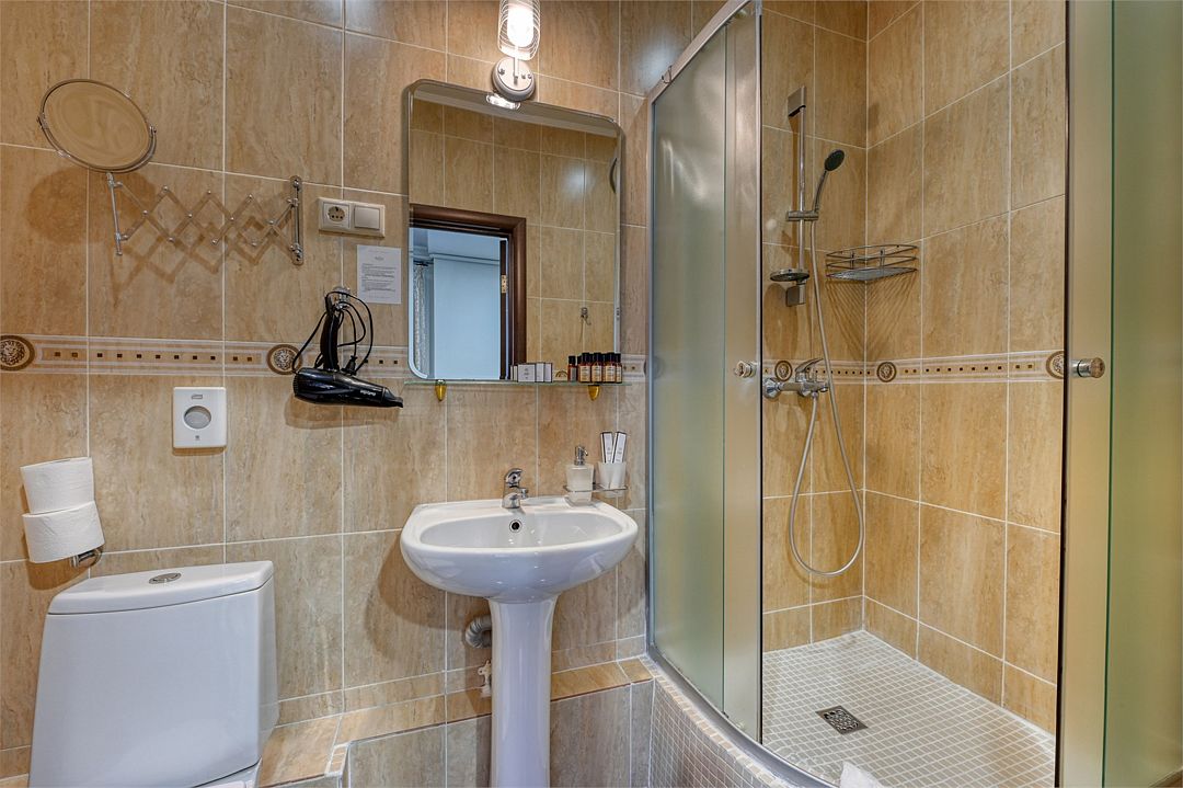 Стандартный 2-местный (вид на город, DBL)