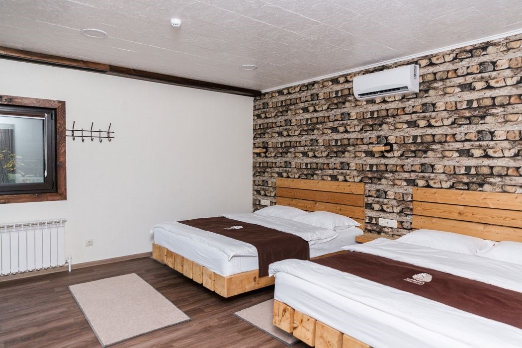 Дом 4-местный 2-комнатный (№9)