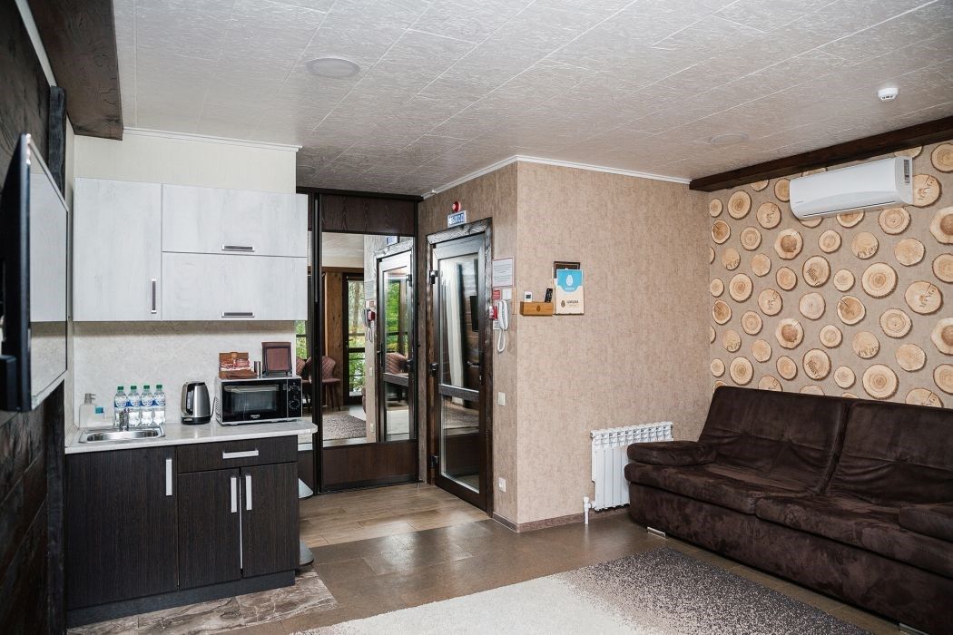 Дом 4-местный 2-комнатный (№9)