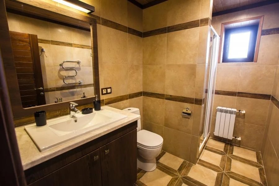 Коттедж Банкетный 8-местный 4-комнатный