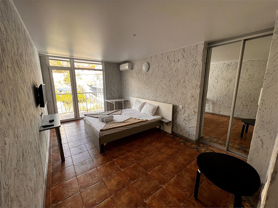 Апартаменты 5-местный 2-комнатный (с балконом и террасой)