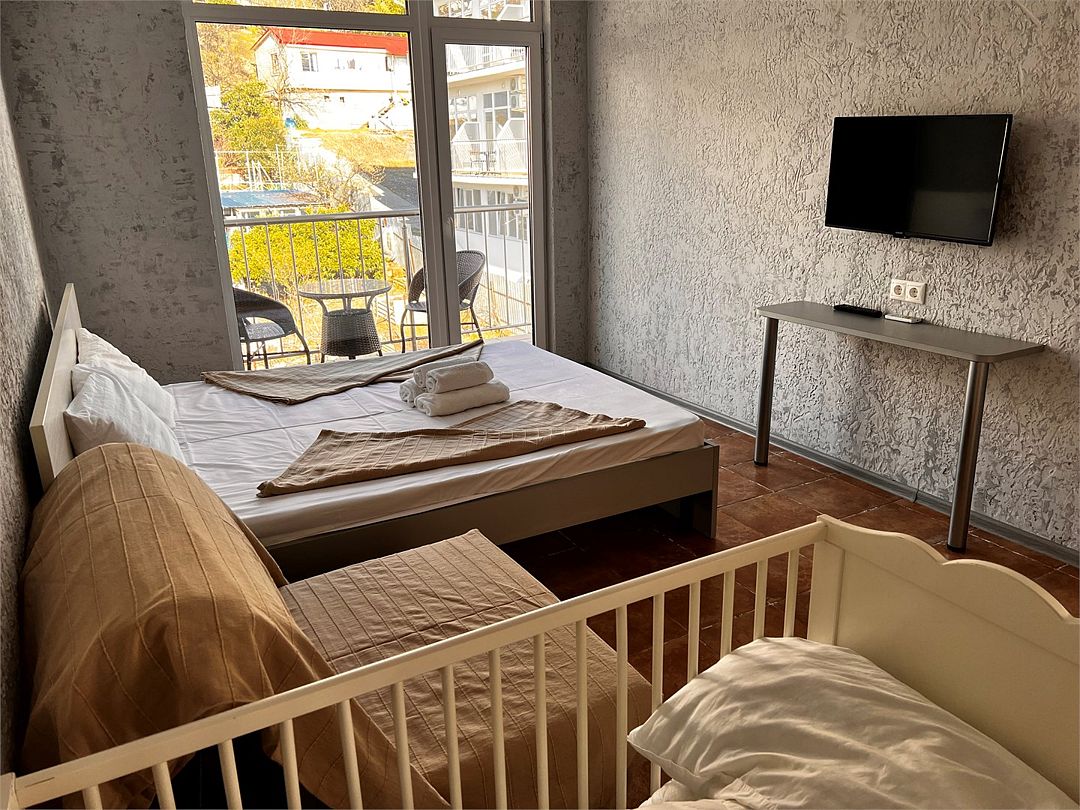 Апартаменты 5-местный 2-комнатный (с балконом и террасой)