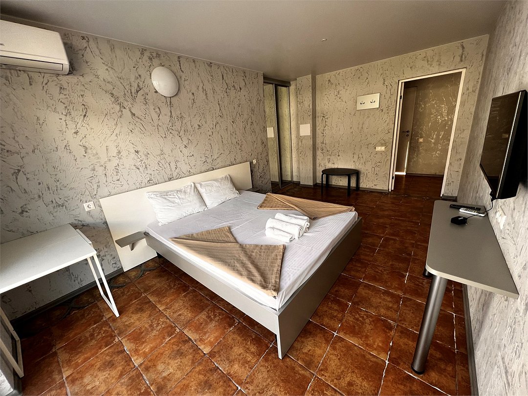 Апартаменты 5-местный 2-комнатный (с балконом и террасой)