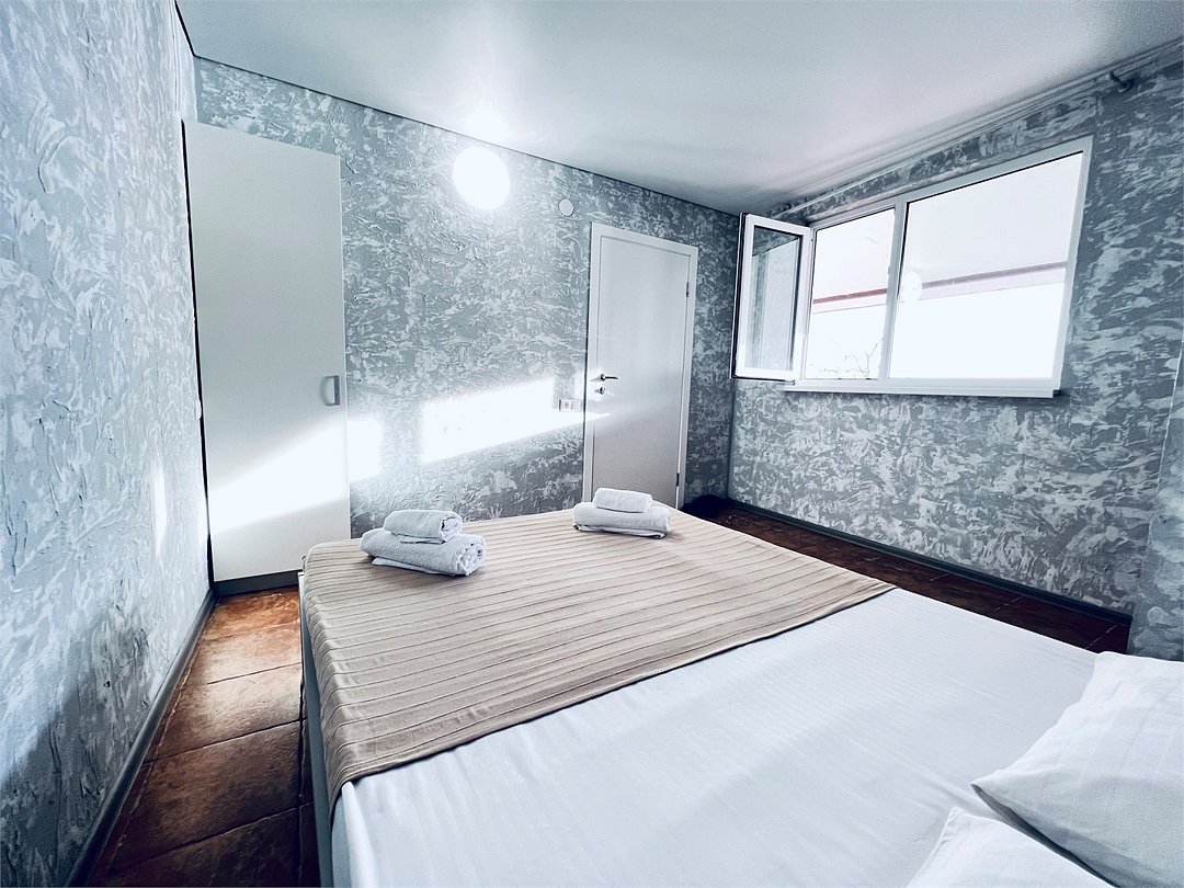 Апартаменты 7-местный 3-комнатный (с балконом и террасой)