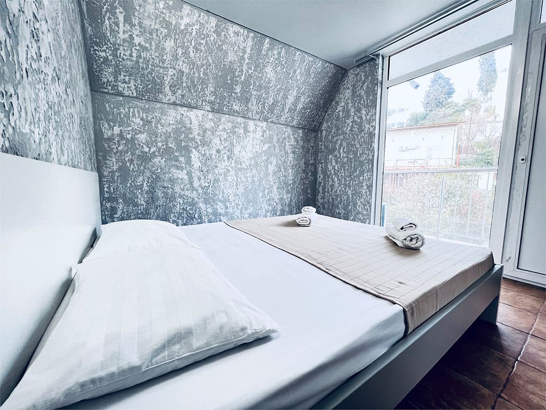 Апартаменты 7-местный 3-комнатный (с балконом и террасой)