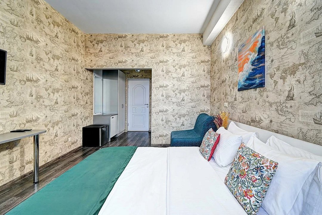 Комфорт 3-местный 1-комнатный (с балконом, вид на двор)