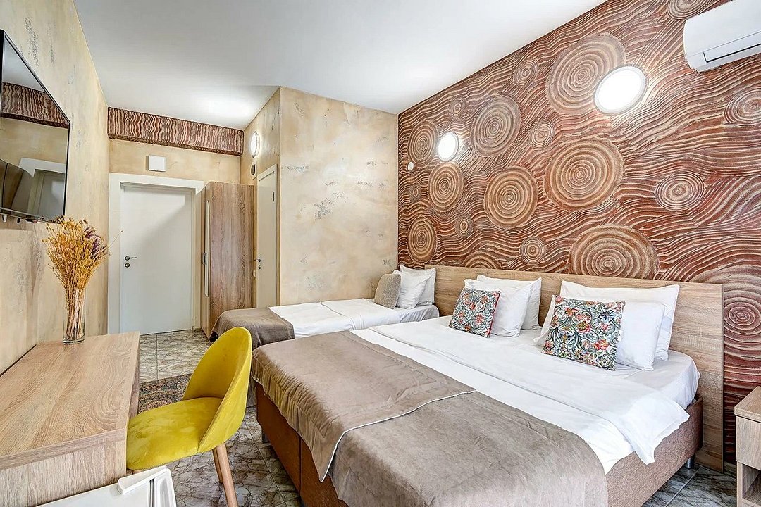 Комфорт 3-местный 1-комнатный (с балконом, вид на двор)