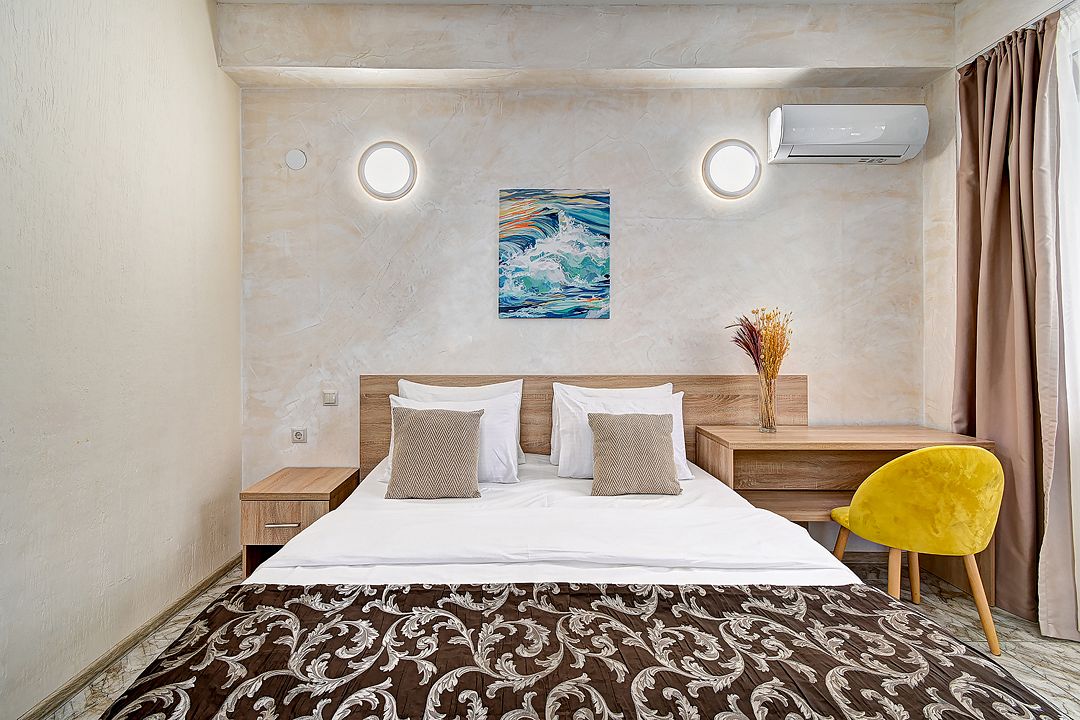 Комфорт 4-местный 1-комнатный (без балкона, вид во двор)