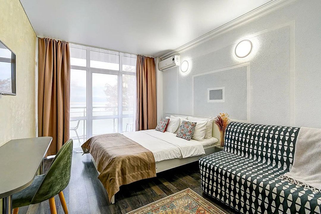 Комфорт 4-местный 1-комнатный (с балконом, вид на море)