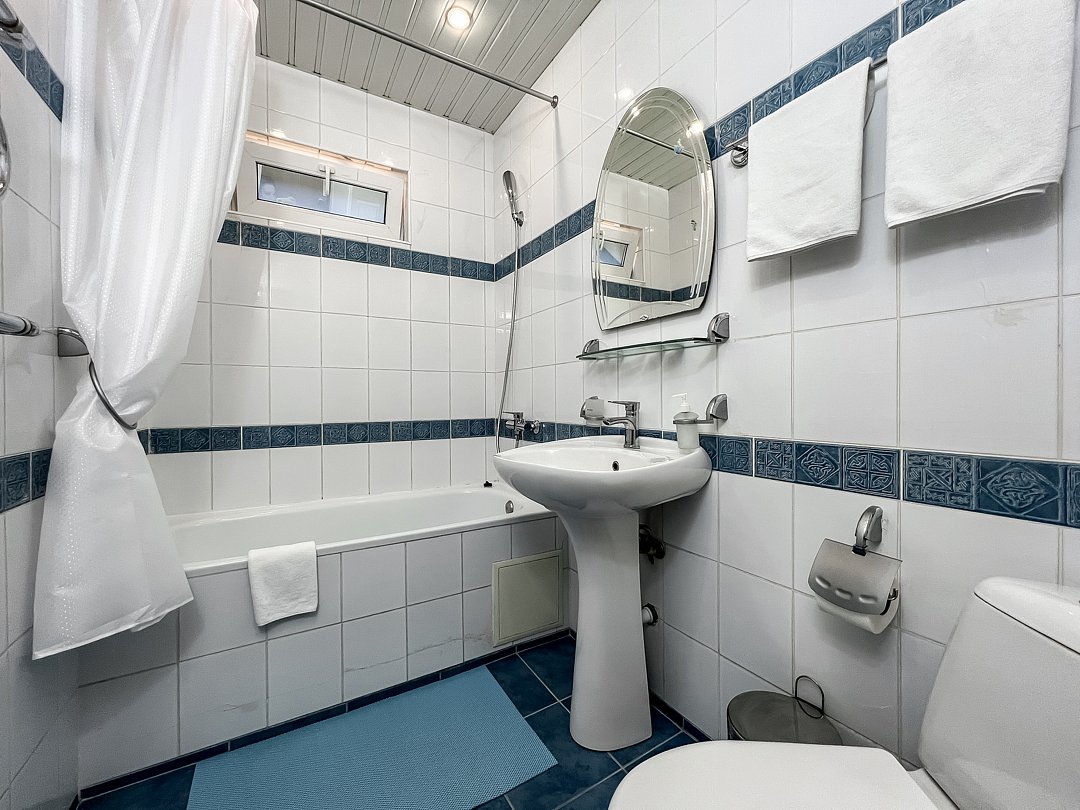 Люкс 4-местный 1-комнатный