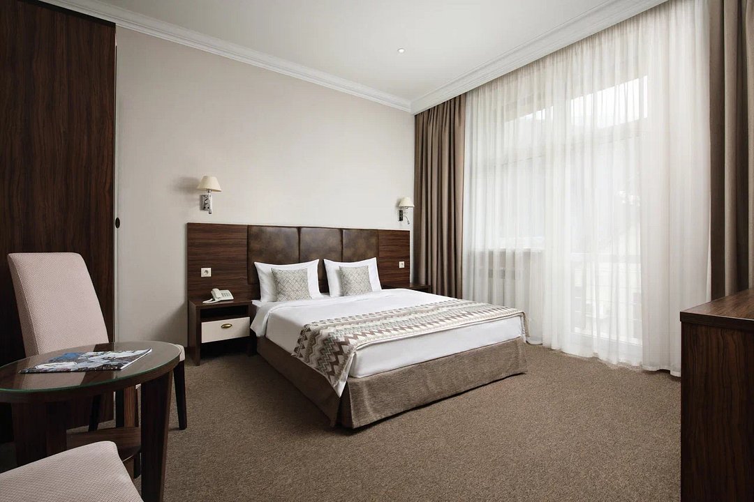 Стандартный 4-местный 2-комнатный