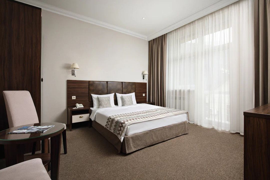 Стандартный 4-местный 2-комнатный