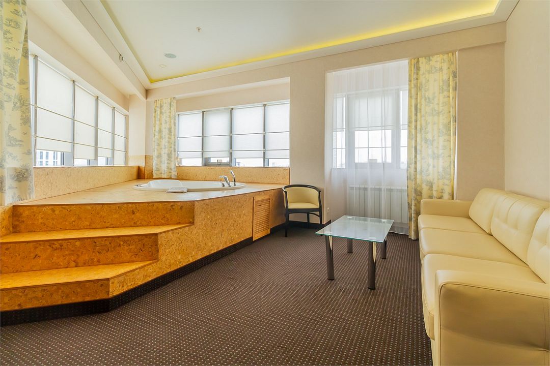 Сюит 2-местный 2-комнатный (СПА-панорама)