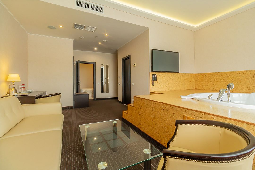 Сюит 2-местный 2-комнатный (СПА-сеньор)