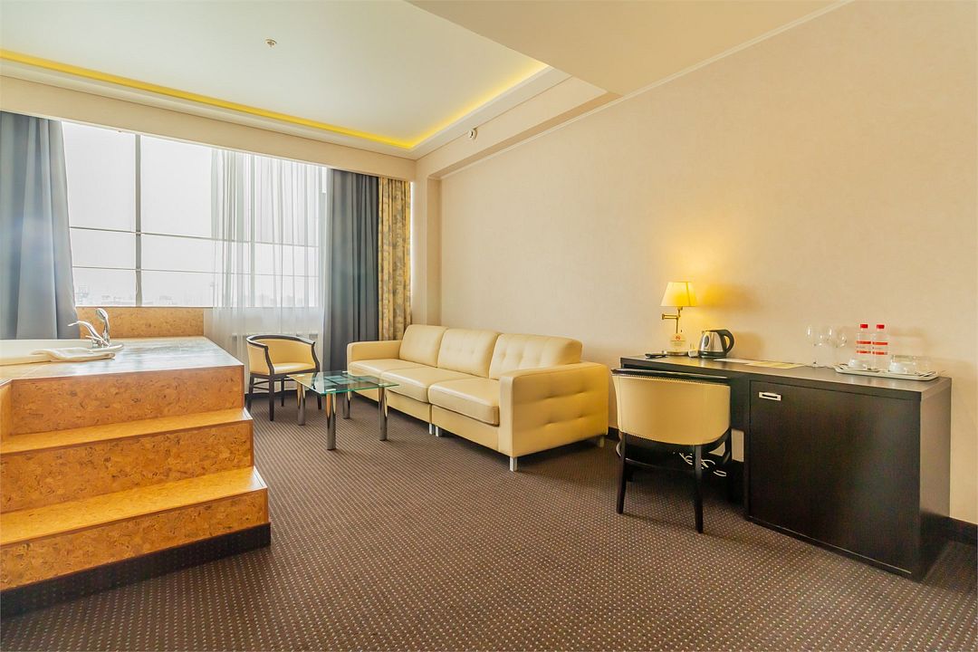 Сюит 2-местный 2-комнатный (СПА-сеньор)