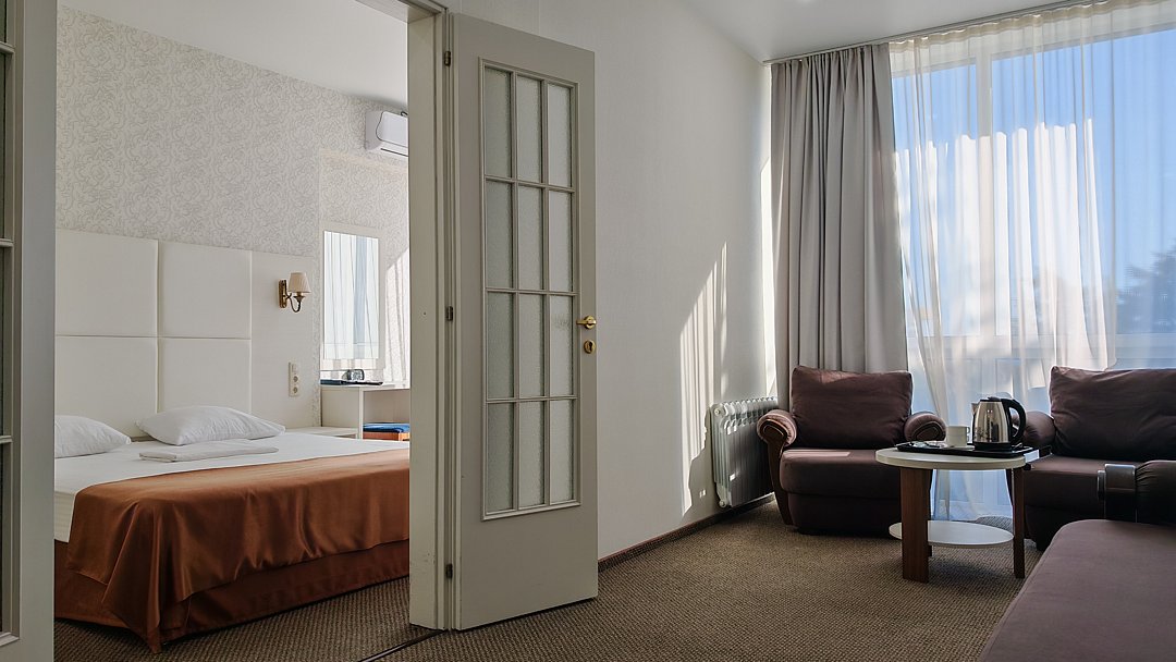 Люкс 2-местный 2-комнатный ПРЕМИУМ