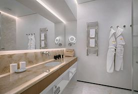 1-мест. (разм. в 2-мест.) 2-комн. premium suite, СПА-отель AMK Montis Club, Железноводск