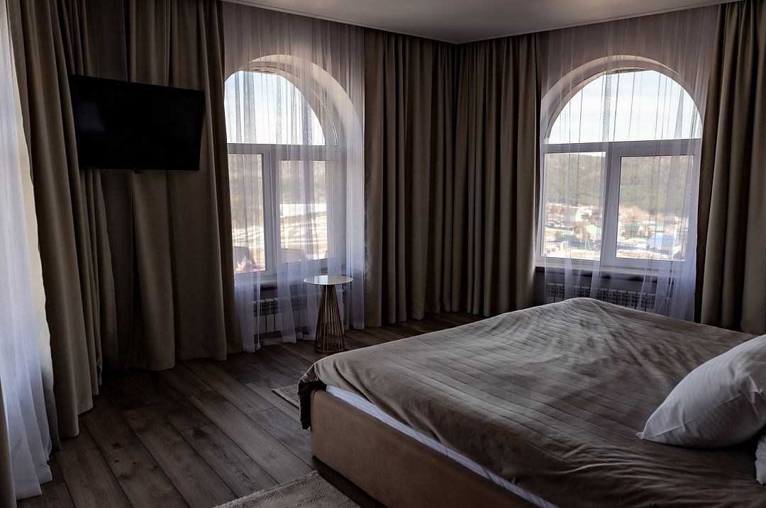 Джуниор сюит 4-местный Дабл (303)