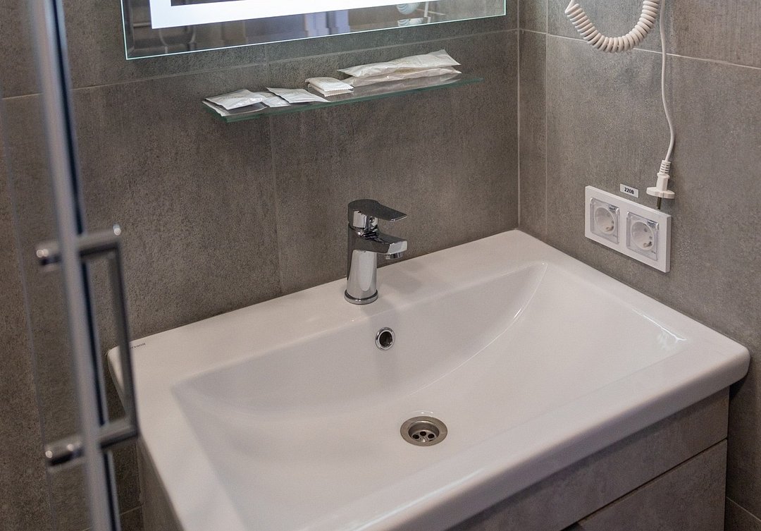 Стандартный 2-местный Твин / Дабл (301, 305)