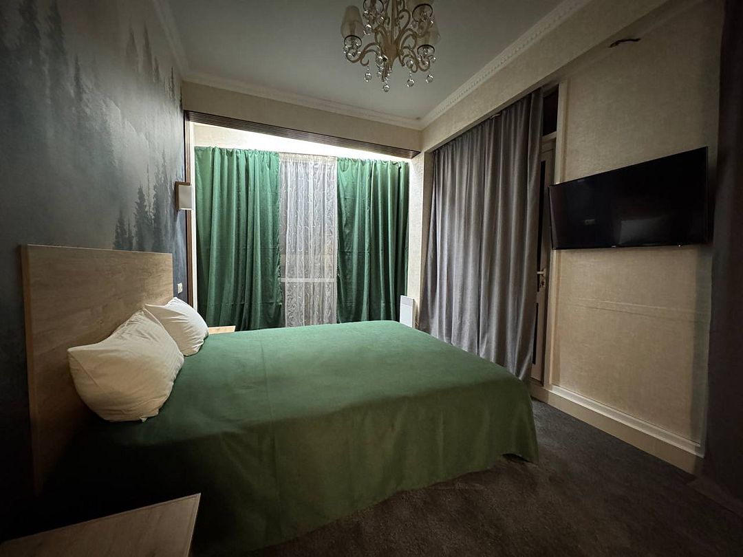 Апартаменты 6-местный 5-комнатный (с бассейном и сауной)