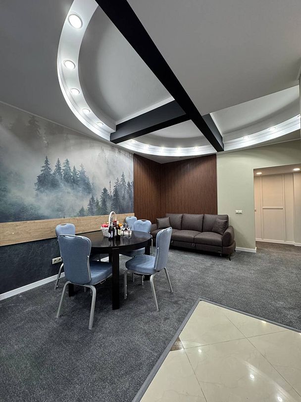 Апартаменты 6-местный 5-комнатный (с бассейном и сауной)