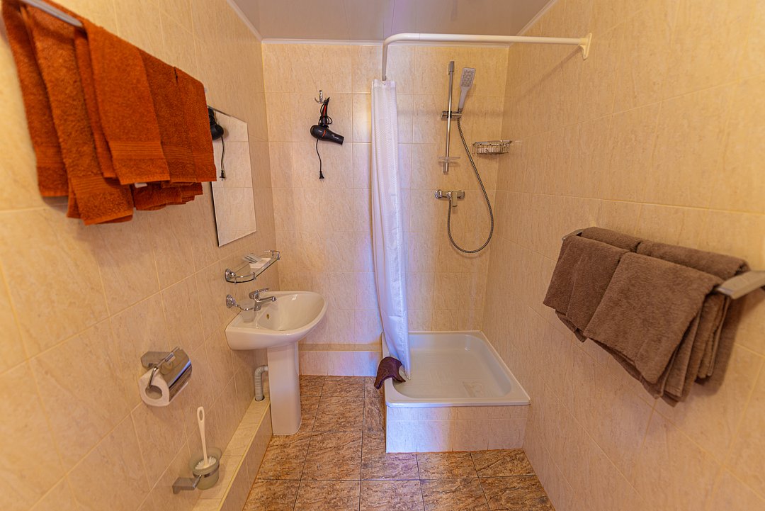 Стандартный 4-местный (с балконом)