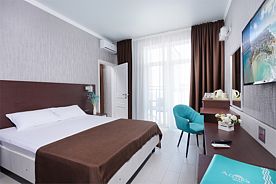 ЛЮКС 2-Х КОМНАТНЫЙ ЧЕТЫРЁХМЕСТНЫЙ С БАЛКОНОМ, Отель Allura, Анапа