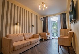 1-мест. (разм. в 2-мест.) 2-комн. полулюкс, малый корп., Пансионат Литфонд, Пицунда