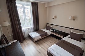 Двухместный номер первой категории с двумя кроватями, Гостиница Корона, Магнитогорск