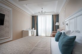 Джуниор сюит с видом на море, Отель Династия, Геленджик