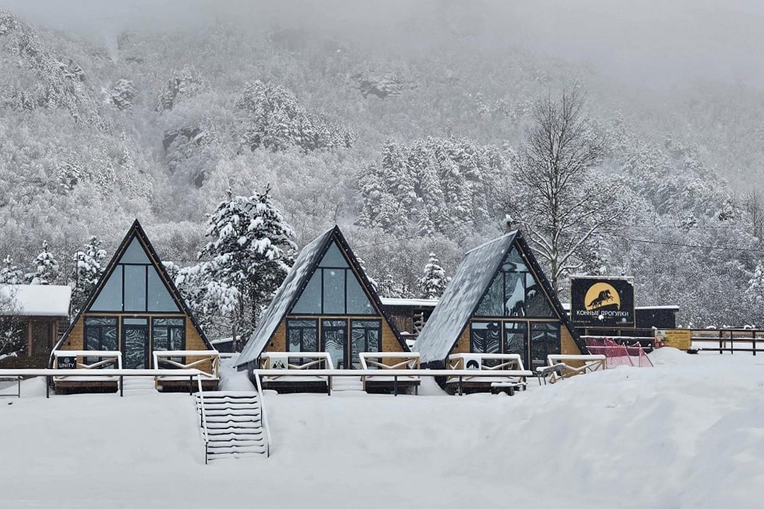 Гостевые дома Whisper of rocks, Республика Кабардино-Балкария, Терскол Нальчик Эльбрус Эльбрусский район Поляна Азау Байдаево