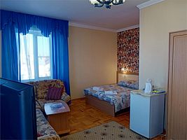 Двухкомнатный номер с диваном, Отель Якорь, Анапа