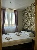 3х-комн.Апартаменты с балконом и кухней, Гостевой дом Корона, Адлер