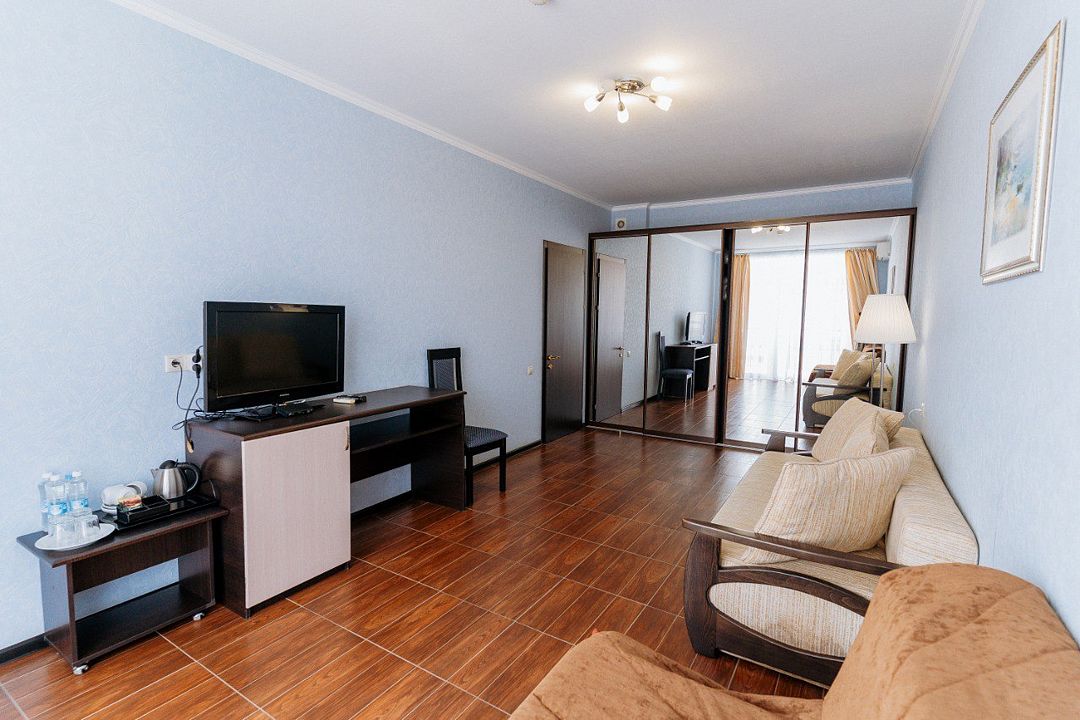 Люкс 3-местный 2-комнатный