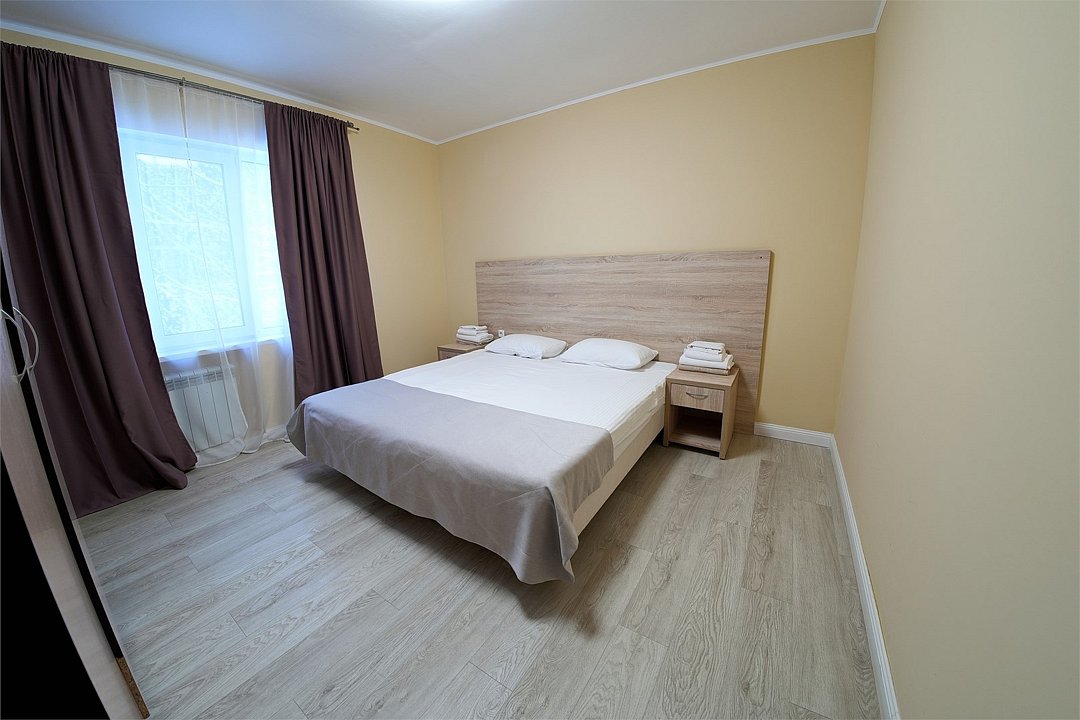 Коттедж 4-местный Family Village