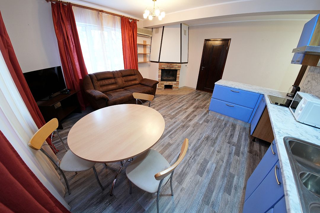 Коттедж 6-местный Family Village