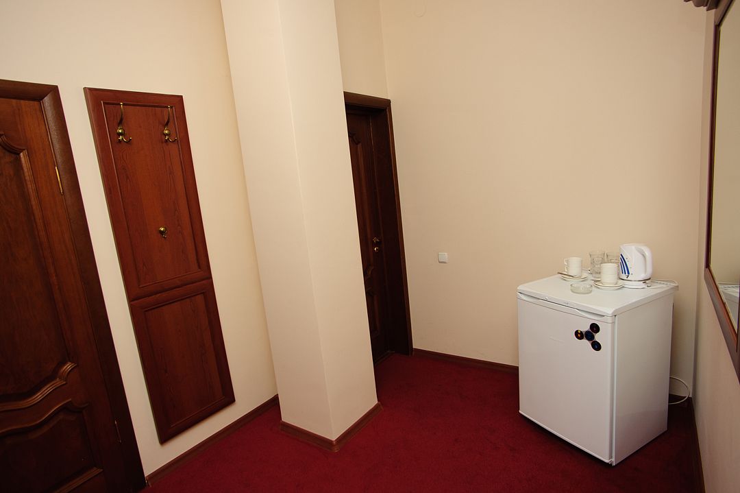 201 Люкс 4-местный 2-комнатный