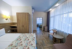 3-мест.(разм. в 4-мест.) 2- комн. семейный коннект, Отель Villaggio, Анапа
