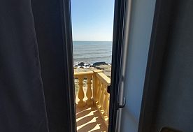 4-мест. апартаменты с балк. (вид на море), Гостиница Южный Берег, Дербент