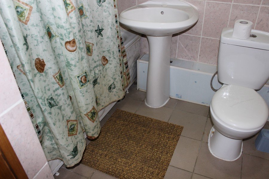 Большой Солнечный 2-местный (2 раздельные кровати)