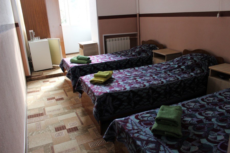 Большой Солнечный 3-местный (3 раздельные кровати)