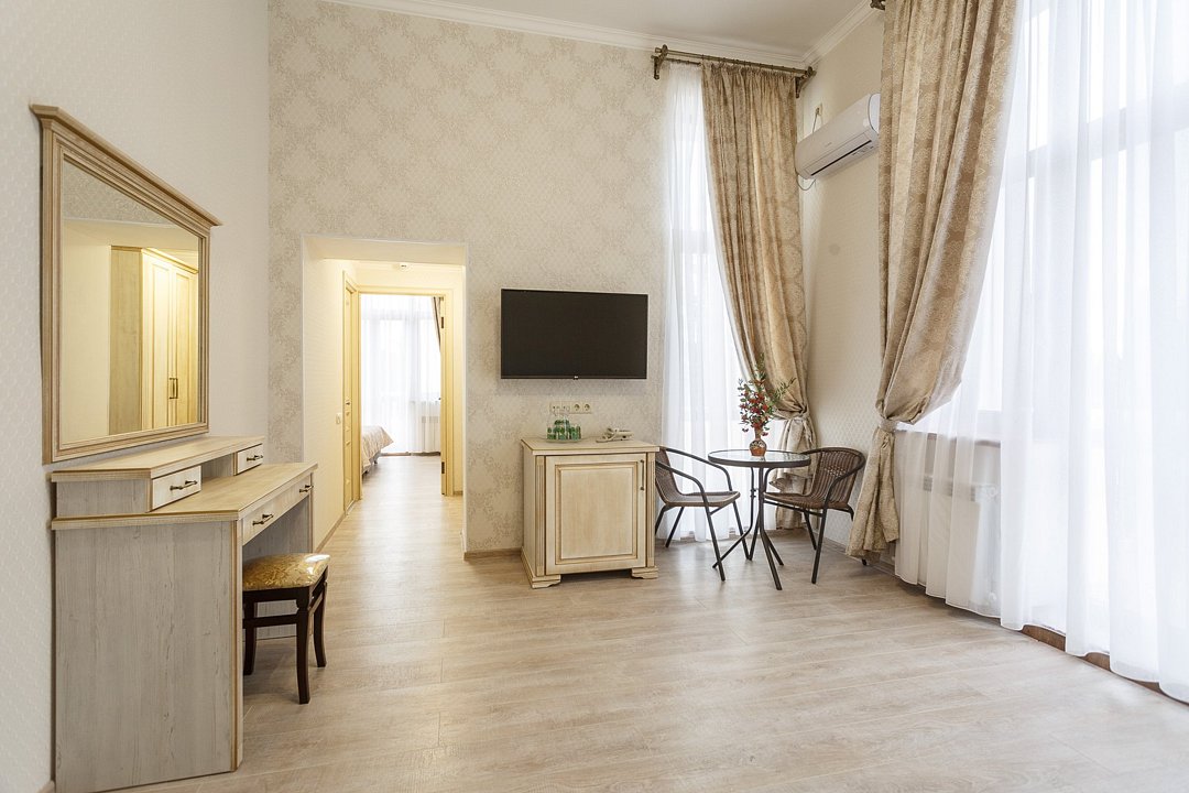 Люкс 2-местный 2-комнатный (корпус №1)