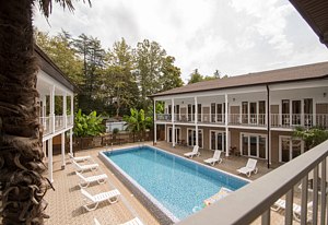 Бассейн — Отель «Rodnik Village&Spa», Гулрыпш
