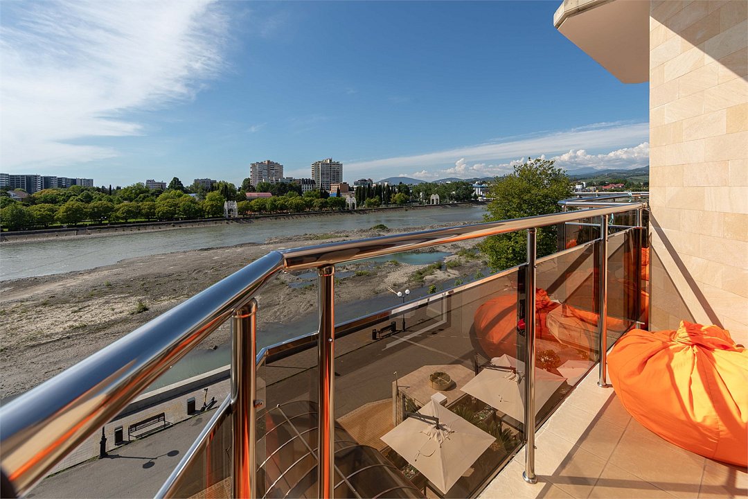 Стандартный Семейный 2-местный (вид на реку)