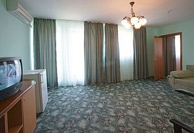 1-мест. (разм. в 3-мест.) 2-комн., корп. 2, Туристическо-оздоровительный комплекс Приморье, Коктебель
