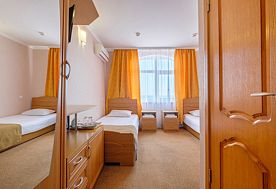 1-мест. (разм. в 2-мест.) эконом-стандарт, Отель Феодосия, Феодосия