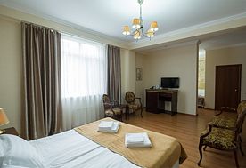 3-мест. (разм. в 4-мест.) 2-комн. полулюкс семейный, Отель Green Hosta, Хоста