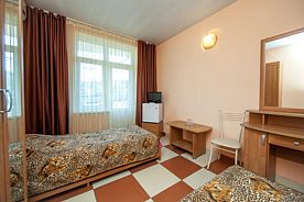 № 22,23,26,27,32,36,37 Двухместный номер с  балконом (двухспалка + доп), Отель Бриз, Вардане